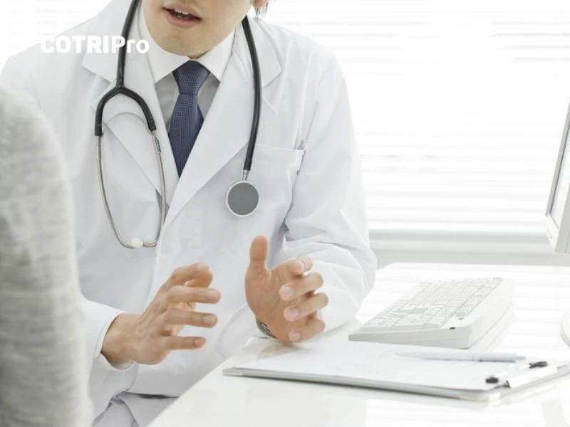 Tham khảo bác sĩ khi có triệu chứng đáng ngờ